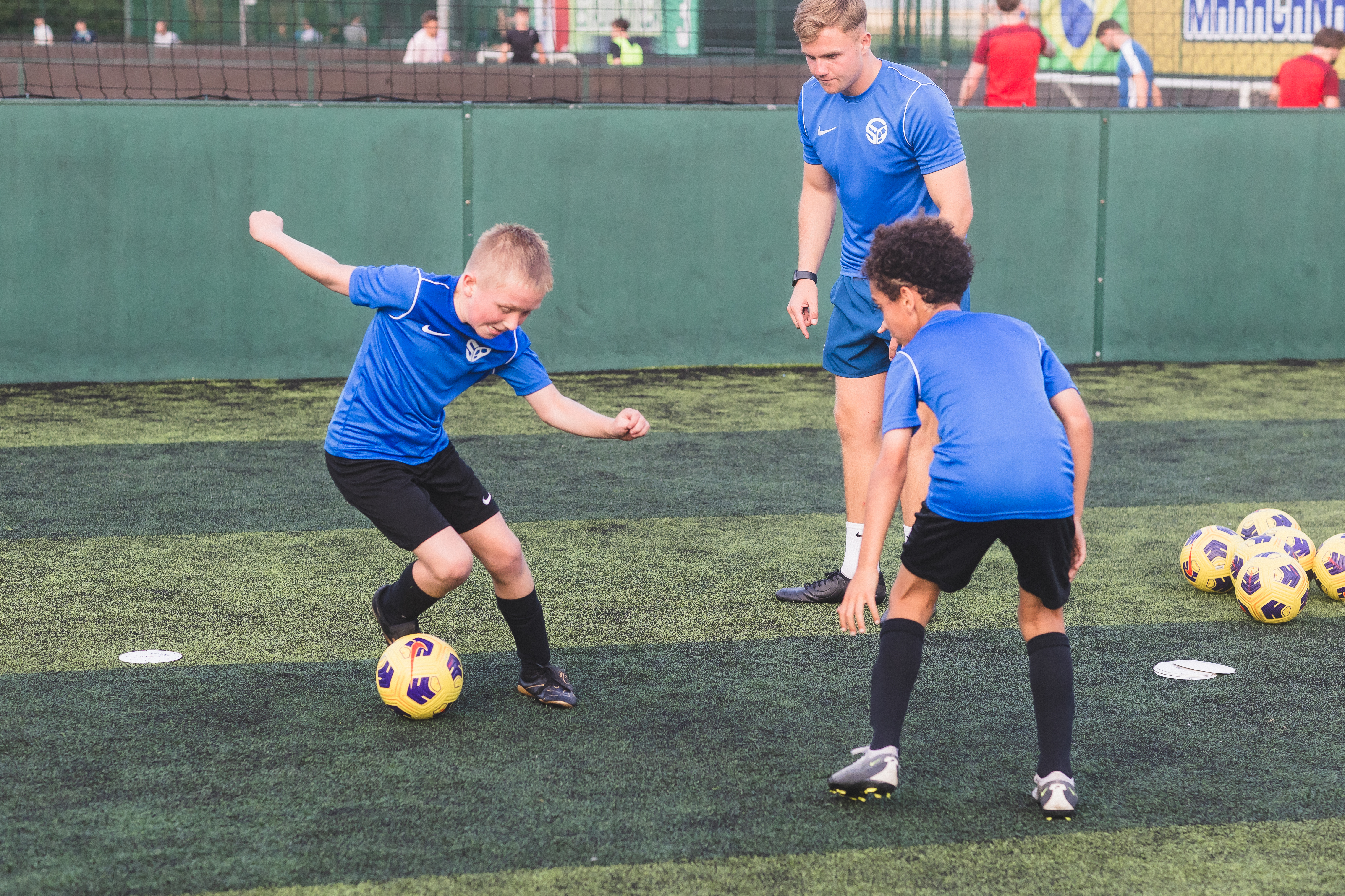 Ball Mastery - Football training step 1